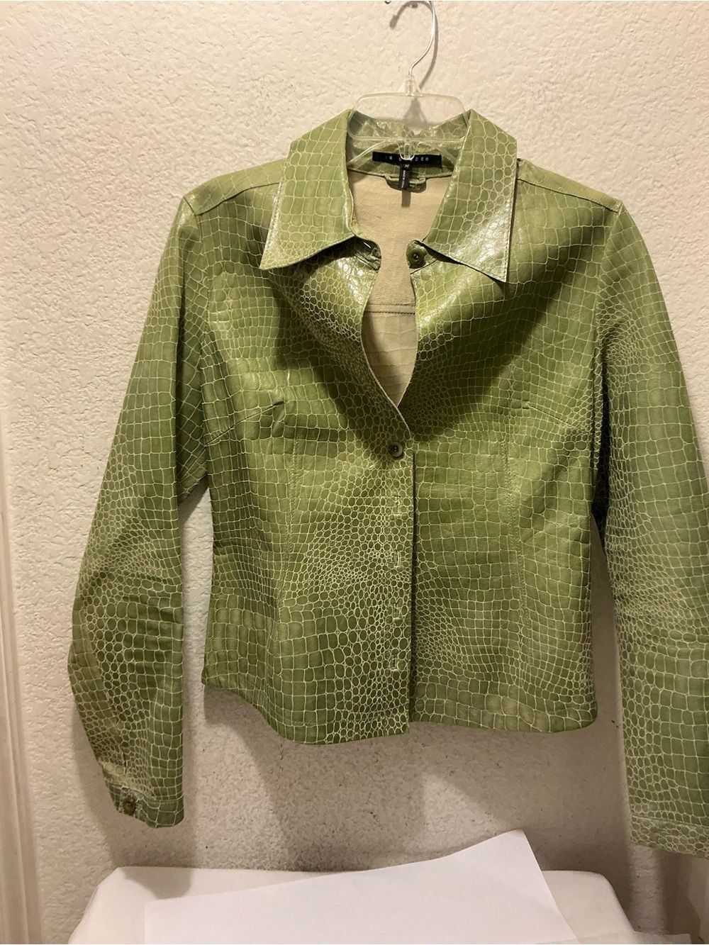 NWOT Women’s Green Croc-Embossed Vegan Leather Blazer